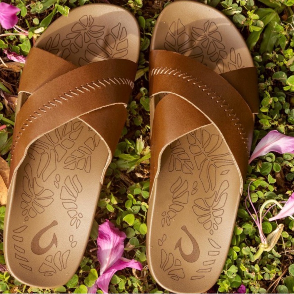 OluKai Kīpe‘a ‘Olu Women’s Leather Slide Sandals